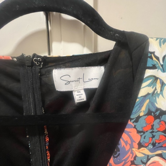 Floral Dress 4x - Picture 2 of 3